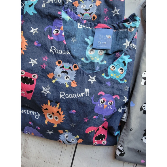 XS nurse scrub Tops winnie the pooh Pandas Monsters short sleeve tops - Picture 4 of 13